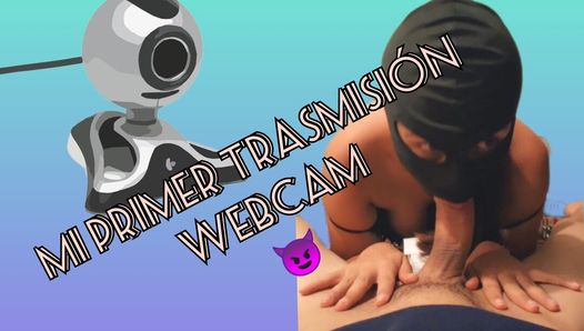 Sexy latina sucking and doing live webcam