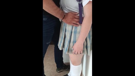 Teen enters her stepfather’s room and seduces him